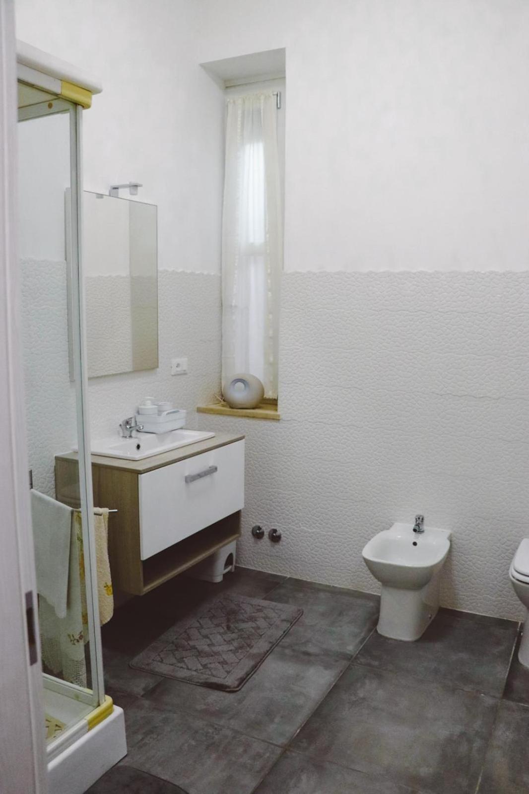 La Casa Di Piccoli Di Gabriele Martelli E Catia Pacetti - Appartamento Ancona Esterno foto